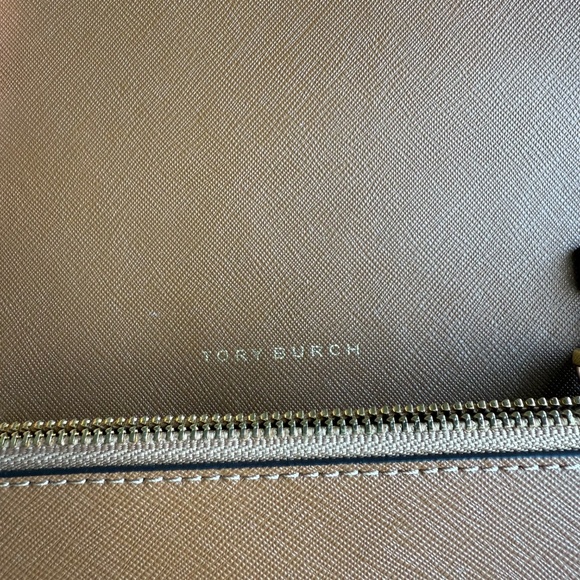 Tory Burch Robinson Wallet on Chain - Brown - Picture 4 of 13